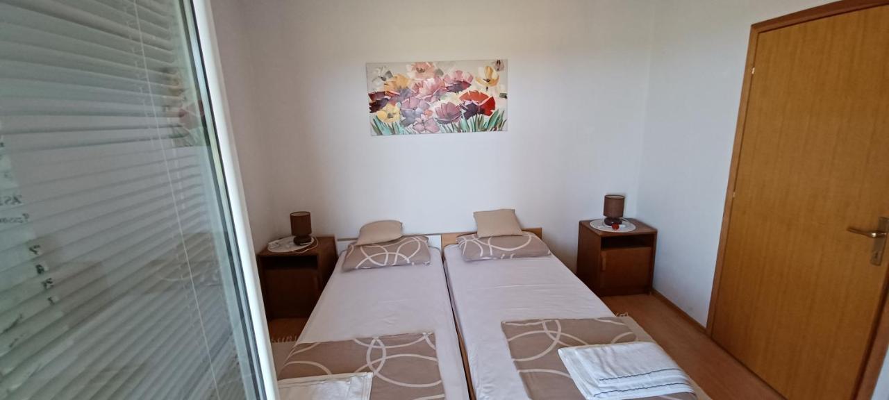 Apartments Vesna Nova Vas  Екстериор снимка